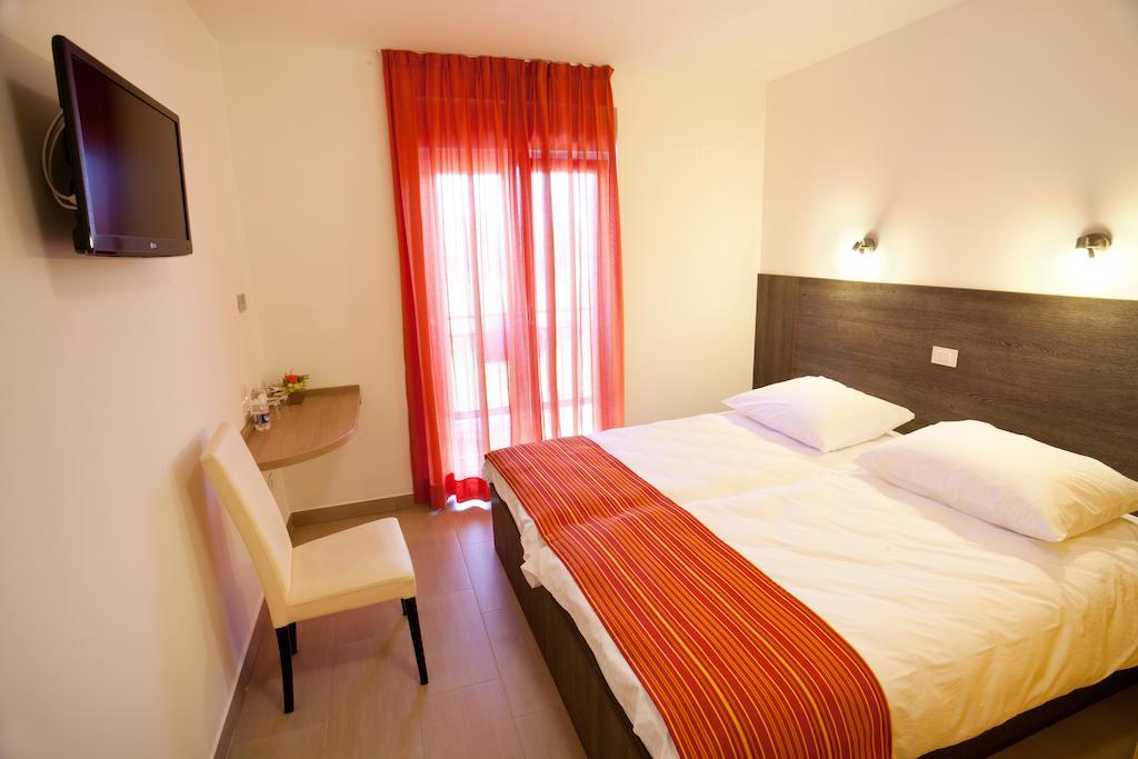 Guesthouse Osterija Branik Oda fotoğraf